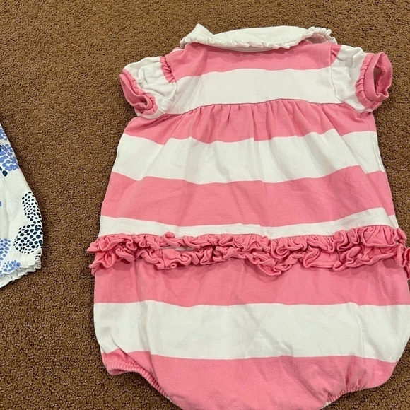 Bundle of 2 Girls Rompers Carters and Ralph Lauren Size 24 Months - Picture 5 of 8
